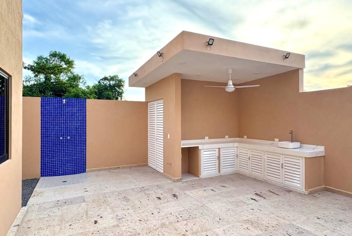Casa completamente nueva en Fraccionamiento Real de Santiago