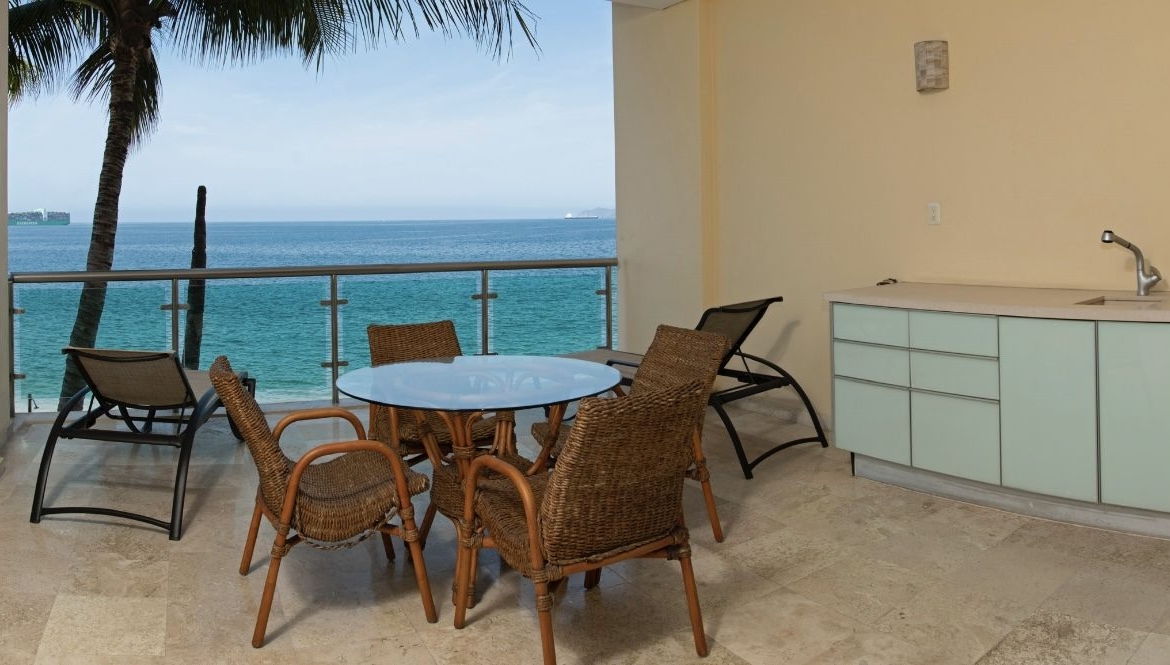 Departamento Frente al Mar en Las Brisas